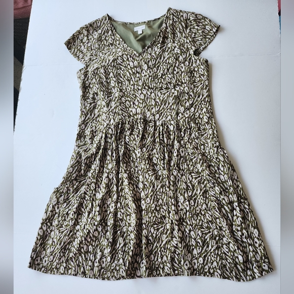 Garnet Hill Floral Olive Green Dress with Pockets Size 4 - Picture 2 of 7